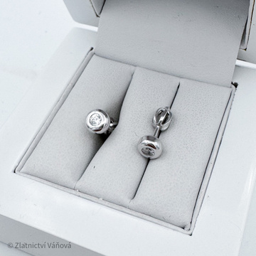 Stříbrné náušnice zirkony 5,3mm na šroubek